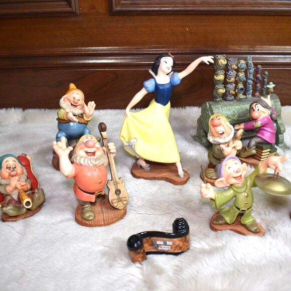 WDCC Disney Snow White And The Seven Dwarfs With Pipe Organ 10 Piece Set - Picture 9 of 16